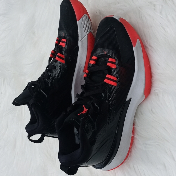 JORDAN ZION 1 BLOODLINE SNEAKERS Men size 6, Woman size 7.5 Dated 3/30/… - Picture 12 of 14